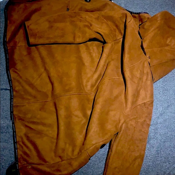 Coat - Picture 3 of 3